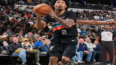 意甲神迹再现！【六连胜火力全开】蓝鹰主场能否逆袭摆脱低谷？